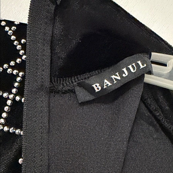 Banjul Black and Silver Patterned Long Sleeve Dress - Picture 2 of 9